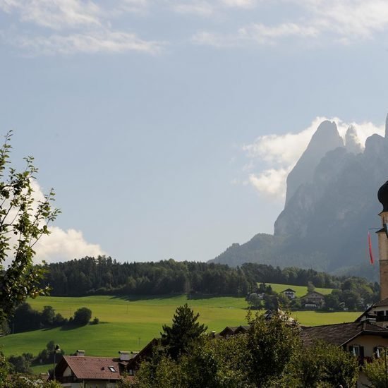 Summer holidays in the Dolomites - Hiking holidays Alpe di Siusi